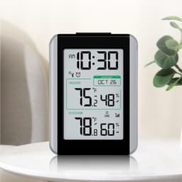 Indoor Temperature Humidity Meter with RF Sensing for Home Use